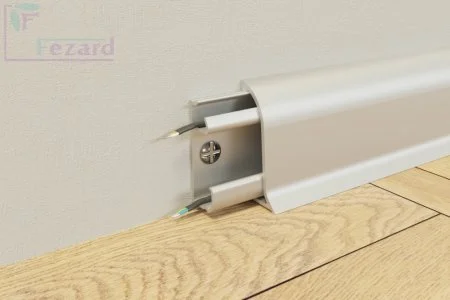 Алюминиевый плинтус Fezard Серебро 43х22х2,5м в Красноярске