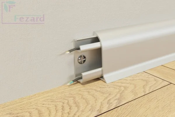 Алюминиевый плинтус Fezard Серебро 43х22х2,5м в Красноярске