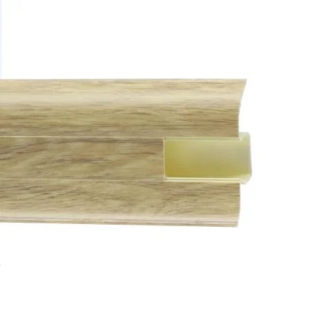 Пластиковый плинтус Royce №819 Дуб Летний (58х22х2200мм) в Красноярске