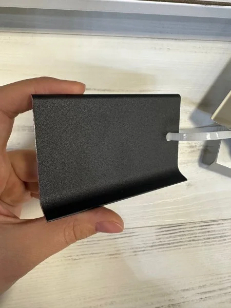 Алюминиевый плинтус Bonkeel ПЛ80 515л Черный (78,5х11,2х2500мм) в Красноярске