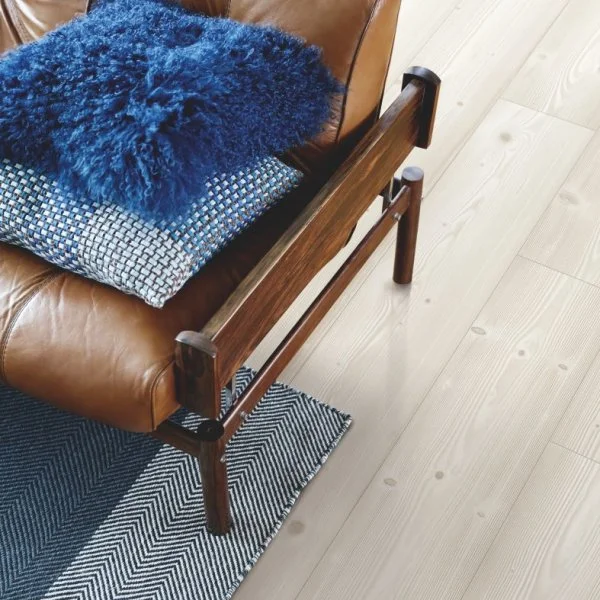 Ламинат Pergo Skara Pro Состаренная Белая Сосна L1251-03373 в Красноярске